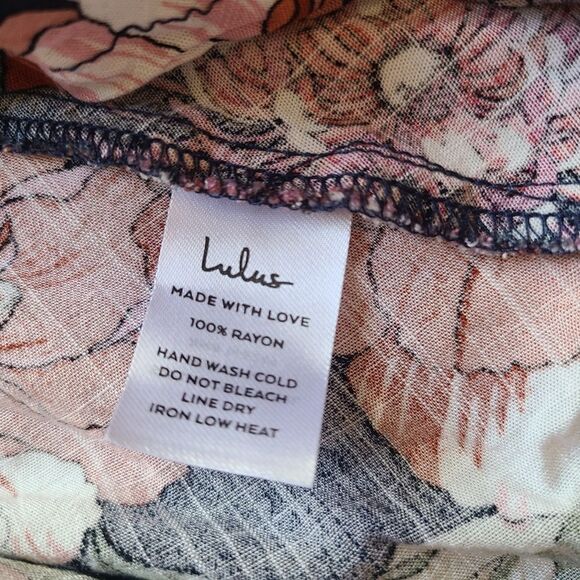 Lulus floral dress - Picture 15 of 16